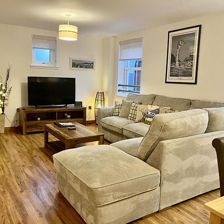 La Scala Inverness City Apartment Екстер'єр фото